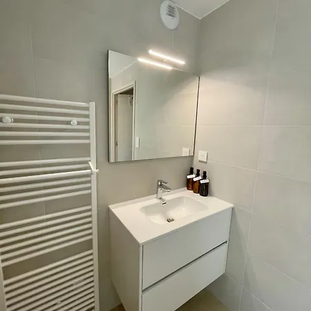 1 Bedroom Near The Center For 2-4 People Apartmán