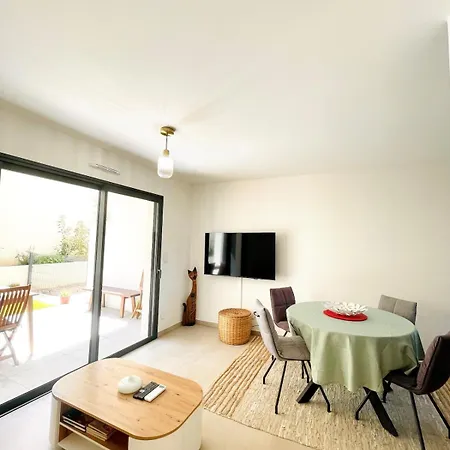 Apartmán 1 Bedroom Near The Center For 2-4 People *